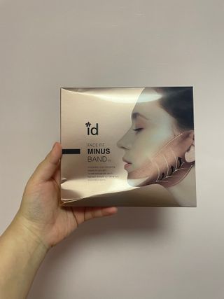 아이디플라코스메틱 아이디 페이스핏 마이너스 밴드 v2 — 4점을 준 리뷰어가 2021년 10월 올린 사용 사진