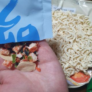 [풀무원] 자연은맛있다 정면, 백면, 홍면  세트 — 5점을 준 리뷰어가 2021년 4월 올린 사용 사진