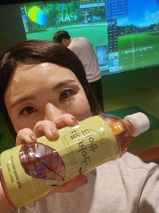 소담스퀘어 상암 제로카페인x제로칼로리 제주 유기농 유이크 구아바잎차 500ml x 6개입 (1박스) — 5점을 준 리뷰어가 2022년 11월 올린 사용 사진