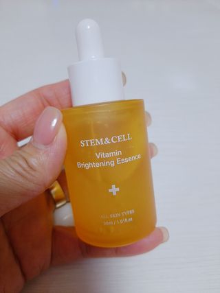 체르엠 스템앤셀 비타민 브라이트닝 에센스 30ml 1개 — 5점을 준 리뷰어가 2021년 12월 올린 사용 사진