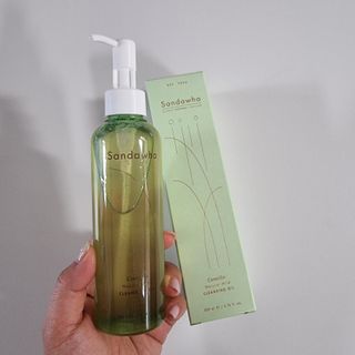 스킨큐어 산다화 순한 클렌징 동백 오일 200ml — 5점을 준 리뷰어가 2023년 5월 올린 사용 사진