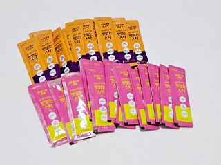 페페로니 맛있는 스틱 - 무항생제 닭고기 15개 + 알래스카 연어 15개 — 5점을 준 리뷰어가 2021년 8월 올린 사용 사진