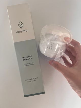 유메이 웰니스 샴푸 + 유메이 스칼프 브러쉬 — 4.5점을 준 리뷰어가 2022년 4월 올린 사용 사진