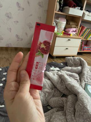 헬스업_쁘띠쁘띠석류콜라겐젤리_20g x 14포 — 5점을 준 리뷰어가 2021년 2월 올린 사용 사진