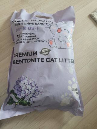 겟플렉스 켓플렉스 캣츠룸BS-1 고양이모래 4kg — 5점을 준 리뷰어가 2021년 3월 올린 사용 사진