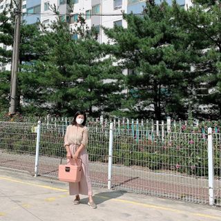 [에버그린] 2D 새부리형 KF80 중형 화이트 25매 — 5점을 준 리뷰어가 2021년 8월 올린 사용 사진