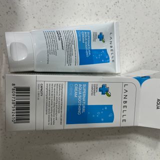 랑벨 수퍼내츄럴 아쿠아 수딩 크림 100ml — 5점을 준 리뷰어가 2023년 2월 올린 사용 사진