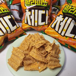 강렬한 태양의 맛 썬의 신제품, 썬 할라피뇨체다 — 5점을 준 리뷰어가 2022년 6월 올린 사용 사진