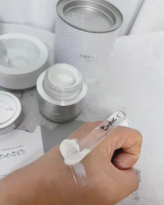 CRE8SKIN(크리에이트스킨) 화사한크림 — 5점을 준 리뷰어가 2022년 3월 올린 사용 사진