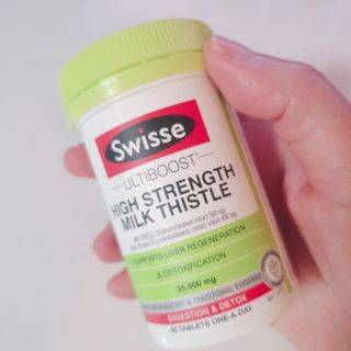 Swisse 스위스 고함량 밀크씨슬 35,000mg 60정 — 5점을 준 리뷰어가 2021년 11월 올린 사용 사진