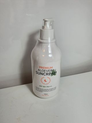 [닥터문] 프리미엄 알로에베라 선크림 500ml — 5점을 준 리뷰어가 2022년 6월 올린 사용 사진
