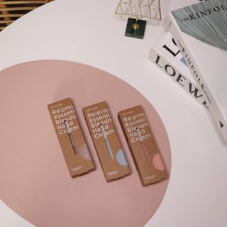 [후르디아] 끈적임 없는 착한성분 비건  핸드크림 3종 — 5점을 준 리뷰어가 2020년 12월 올린 사용 사진