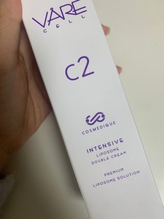바르셀 주름개선 리프팅 영양크림 인텐시브 리포좀 더블크림-C2 50ml — 4.5점을 준 리뷰어가 2021년 11월 올린 사용 사진