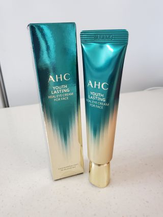 [NEW 탄력유턴 아이크림] AHC 유스 래스팅 리얼 아이크림 포 페이스 — 5점을 준 리뷰어가 2021년 1월 올린 사용 사진