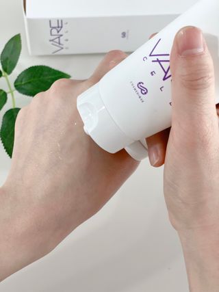 바르셀 수딩젤 수분젤 진정크림 쿨링젤 인텐시브 모이스트 젠 100ml — 5점을 준 리뷰어가 2021년 11월 올린 사용 사진