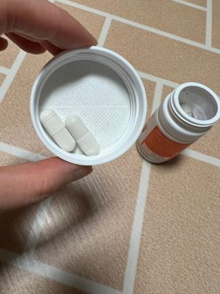 프리마인 성큼다가온 봄, 이너뷰티를 챙겨야 피부도 화사하게, 컨디션도 활기차게. 흡수율을 높인 고효율 비타민. — 5점을 준 리뷰어가 2023년 2월 올린 사용 사진
