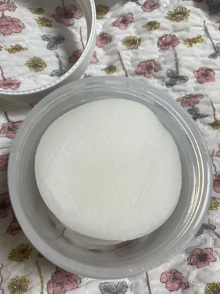 산다화 비타민씨 화이트닝 토너 패드 — 5점을 준 리뷰어가 2023년 6월 올린 사용 사진