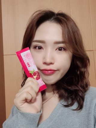 헬스업_쁘띠쁘띠석류콜라겐젤리_20g x 14포 — 5점을 준 리뷰어가 2021년 1월 올린 사용 사진