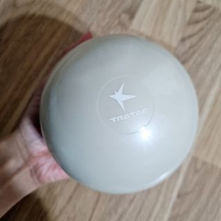 트라택 쿠셔닝 웨이트볼 0.5kg + 1kg SET — 4점을 준 리뷰어가 2022년 4월 올린 사용 사진
