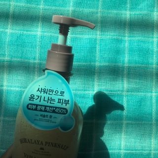 벨먼 내추럴스파 수분광채 스크럽 바디워시 600ml 5종 — 5점을 준 리뷰어가 2022년 5월 올린 사용 사진