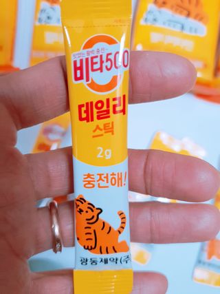 광동생활건강 [광동] 비타500데일리스틱 수능 패키지 (70+굿즈) 뚱랑이 수능엽서+쇼핑백 — 5점을 준 리뷰어가 2022년 11월 올린 사용 사진