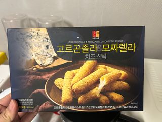 디케이식품(주) 고르곤졸라&모짜렐라 치즈스틱 400g — 5점을 준 리뷰어가 2023년 3월 올린 사용 사진