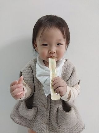 다나음 셀렌에 빠진 아연면역젤리 열대과일맛+사과맛 — 5점을 준 리뷰어가 2023년 1월 올린 사용 사진
