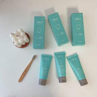 치과에서 쓰는 치약 _ 라벨제로 저불소 꼬마, 키즈, 유아, 베이비, 주니어 안전한 어린이치약 — 5점을 준 리뷰어가 2022년 11월 올린 사용 사진