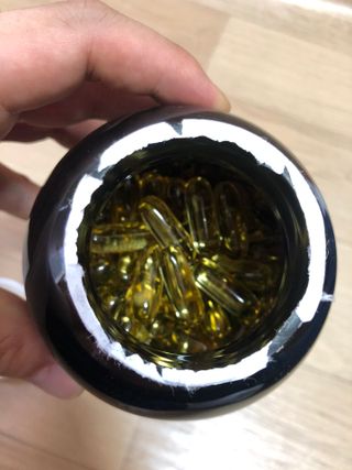서울약사신협 Finepick_오메가365_1020mg x 365캡슐 — 5점을 준 리뷰어가 2021년 4월 올린 사용 사진