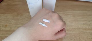 보타니티 촉촉수분자차 아쿠아핏 선 에센스 50ml + 보송톤업자차 징크 선 로션 50ml SPF50+ PA++++ (4/25) — 4점을 준 리뷰어가 2022년 5월 올린 사용 사진