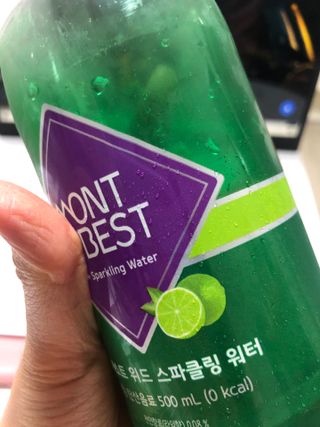 몽베스트 Montbest with Sparkling water Lime20병 — 5점을 준 리뷰어가 2022년 8월 올린 사용 사진