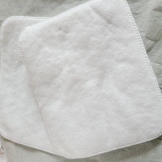 디어엘로디 프리미엄 유기농 베이비 솜티슈 40매 3 + 1 PACK — 5점을 준 리뷰어가 2021년 3월 올린 사용 사진