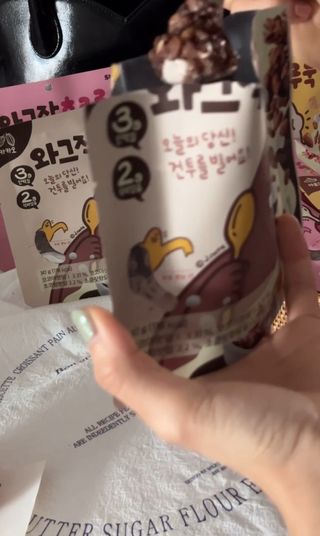 스낵스 와그작후루룩 3종_카카오2봉+아몬드2봉+딸기2봉 (총 6봉) — 5점을 준 리뷰어가 2024년 2월 올린 사용 사진