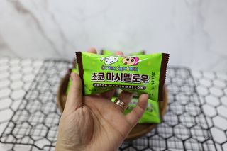 (주) 피치코리아 짱구 초코마시멜로우 X 10개입 — 5점을 준 리뷰어가 2023년 3월 올린 사용 사진