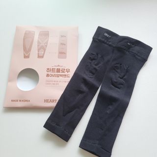 하트플로우 종아리 압박 밴드 스타킹 — 5점을 준 리뷰어가 2022년 8월 올린 사용 사진