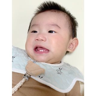 mom e 맘이 내추럴 베이비 케어 샴푸앤바스+로션 — 5점을 준 리뷰어가 2021년 1월 올린 사용 사진
