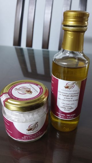 [딜리셔스코드] 타르투피 알레산드로 로시 트러플 소금 100g +트러플 오일 100ml set — 5점을 준 리뷰어가 2022년 5월 올린 사용 사진