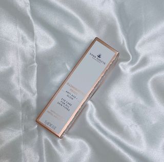 산수시 일루미네이팅 펄 영양 다크서클 스틱 아이 크림 케어 15ml — 4.5점을 준 리뷰어가 2021년 6월 올린 사용 사진
