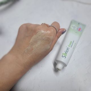 건선/아토/습진/민감성 피부 천연보습진정크림 소리온 크림 & 센시티브 크림 50g — 3점을 준 리뷰어가 2022년 1월 올린 사용 사진