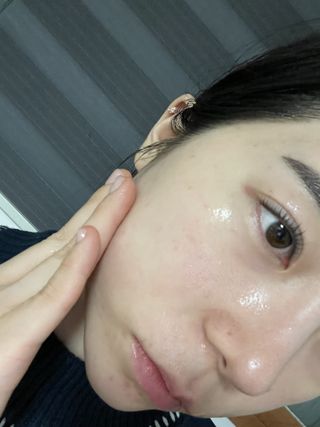 체르엠  프루브 콜라겐 앰플세럼 60ml 1병 — 5점을 준 리뷰어가 2021년 12월 올린 사용 사진