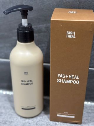 패스트힐(fast heal) 패스트힐 탈모증상완화샴푸 470ml — 4.5점을 준 리뷰어가 2023년 9월 올린 사용 사진