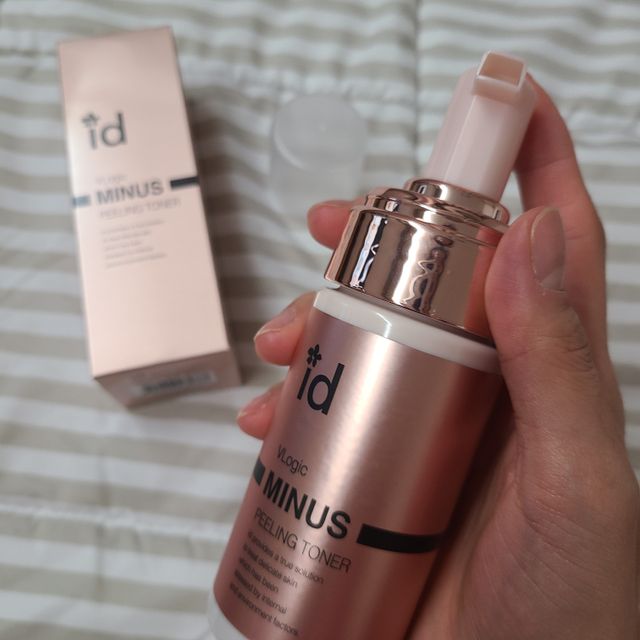 아이디 브이로직 마이너스 필링 토너 110ml 리뷰 사진