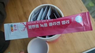 [몸엔용] 녹용 담은 탱탱 콜라겐 녹용 콜라겐 젤리 15g x 20포 — 5점을 준 리뷰어가 2022년 4월 올린 사용 사진