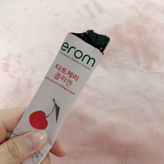 이롬 erom 타트체리 콜라겐 — 3.5점을 준 리뷰어가 2021년 3월 올린 사용 사진