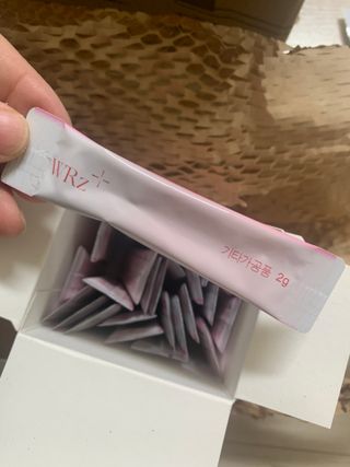 방방곳곳 청수체 콜라겐 — 4점을 준 리뷰어가 2022년 3월 올린 사용 사진