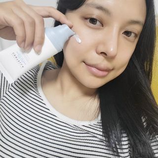 MF[스킨1004] 마다가스카르 센텔라 히알루-시카 워터핏 선세럼 50ml — 5점을 준 리뷰어가 2024년 5월 올린 사용 사진
