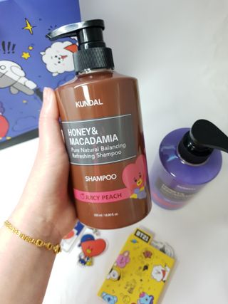 쿤달 [KUNDAL 공식] 프리미엄 헤어 케어 스페셜 세트 샴푸 500ml &amp; 트리트먼트 500ml — 5점을 준 리뷰어가 2021년 3월 올린 사용 사진