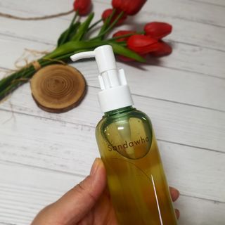 스킨큐어 산다화 순한 클렌징 동백 오일 200ml — 4.5점을 준 리뷰어가 2023년 4월 올린 사용 사진