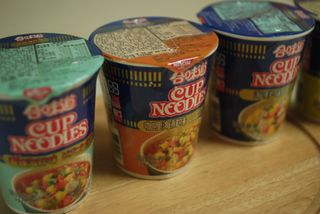 NISSIN 닛신 컵누들  4종 - 씨푸드오리지날, 씨푸드 스파이시, 씨푸드 커리, 씨푸드 XO소스 — 4점을 준 리뷰어가 2022년 5월 올린 사용 사진