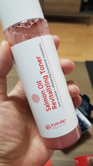 아이앤립 / EYENLIP 아이앤립 연어오일 리바이탈라이징 토너+앰플+크림 3종 세트 — 5점을 준 리뷰어가 2021년 7월 올린 사용 사진